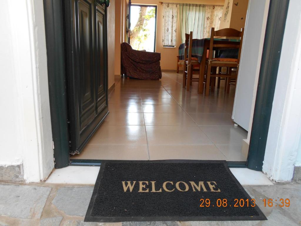 Mina Apartments Poros Town Oda fotoğraf